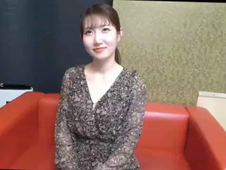 依帕司他喜欢健身的小女友~逼逼很紧，给我夹射了！【完整版61分钟已上传下面】